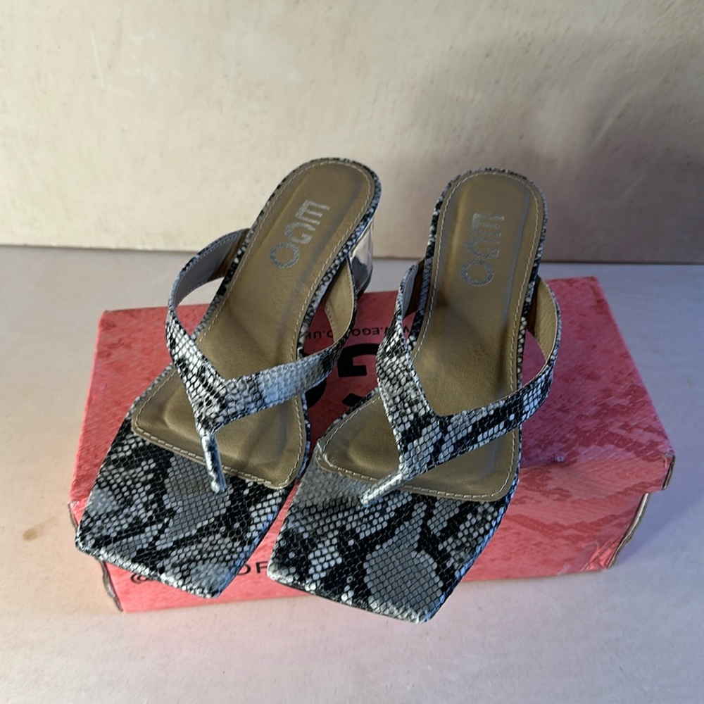 EGO thong small heel
